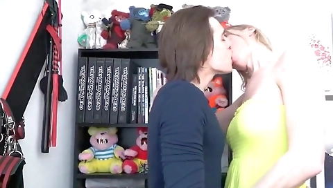 Amateur shemale with small tits suck and fucks her guy 2