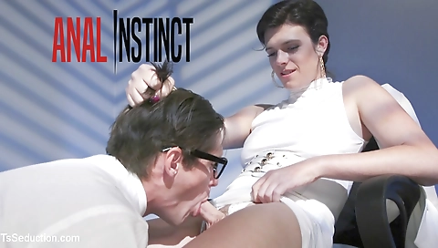 Shemale 16 and shemale 18 fucks a guy with strapon