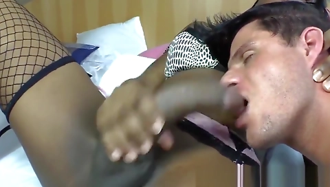 Ebony tranny fucked by her lucky dick in a hardcore video